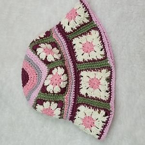 Pura Vida X Peter Grimm *Fergie* Crochet Bucket Hat